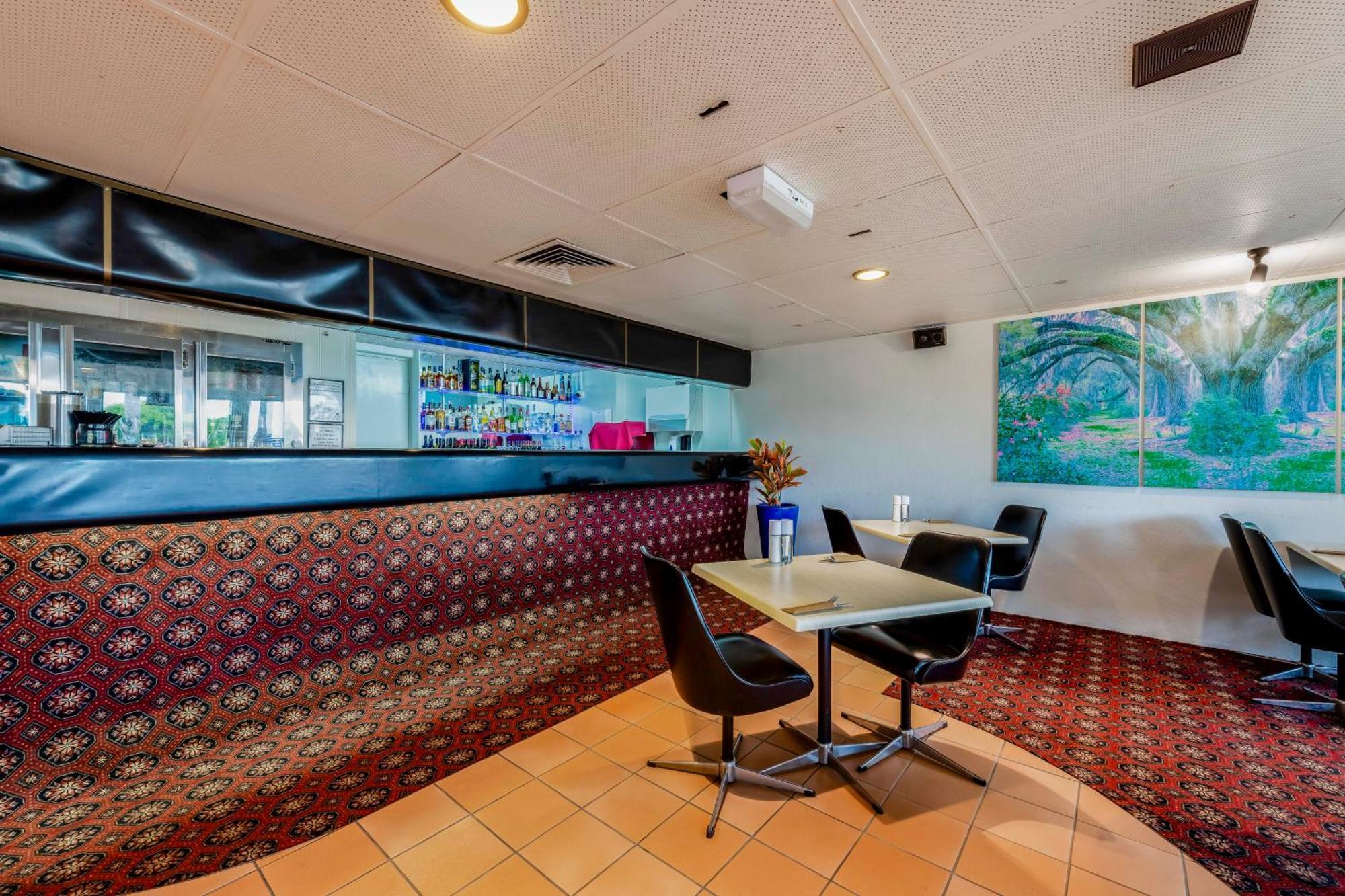 Motel International Motor 4*